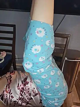 ScarletsWeb Adlı Modelin Canlı XXX Sohbeti
