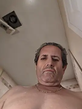 bobby69cock's Live XXX Chat