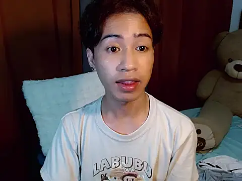 Skye_23's Live XXX Chat