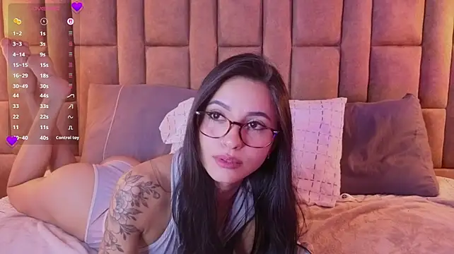 BrianaJhons19 现场XXX聊天