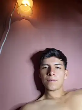 ZaneHoward XXX чат на живо