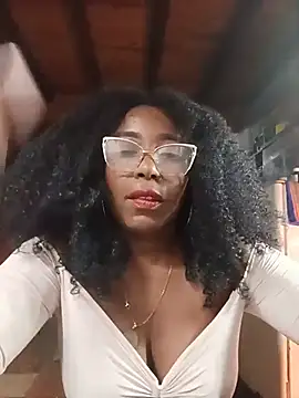 ChanneldelaCroix live XXX chat