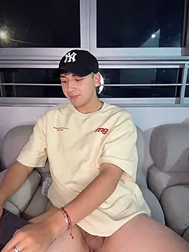 OLIVER_K – Naživo XXX chat