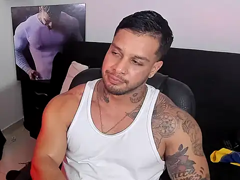 แชท XXX สดของ MarckMathews