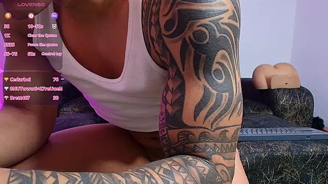 BrayaanFitのライブXXXチャット