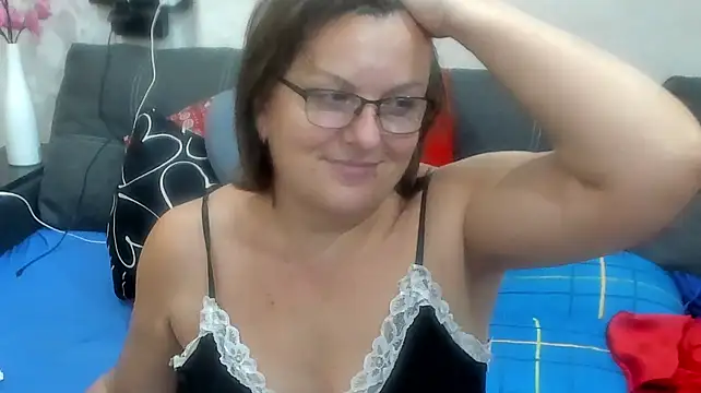 KittyCharm's Live XXX Chat