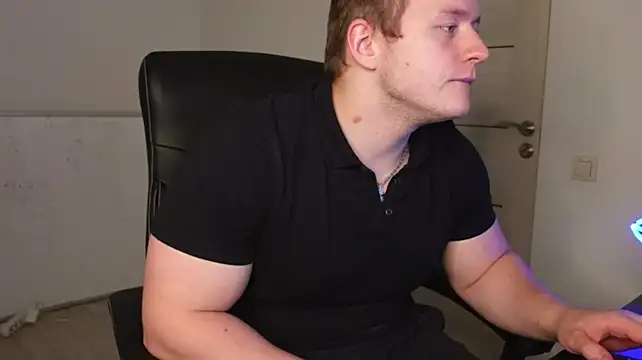 Richard_Dullas – Naživo XXX chat