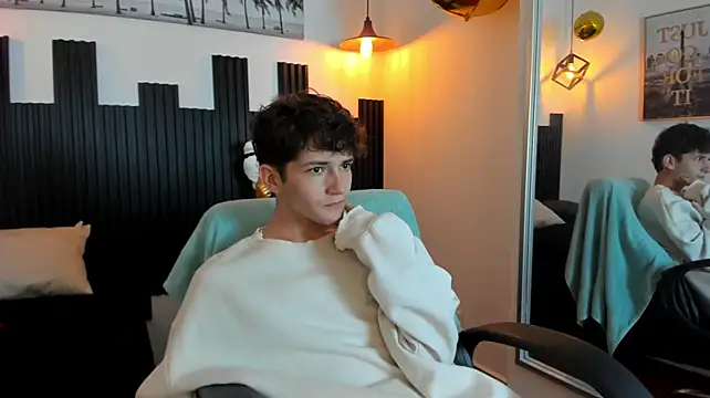 trevor_mob's Live XXX Chat