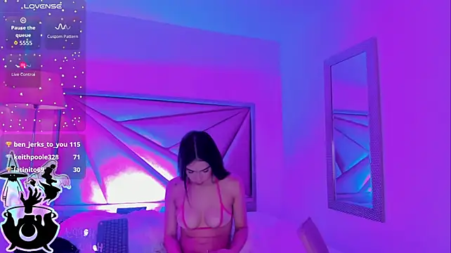 FaloonRoussel – Naživo XXX chat