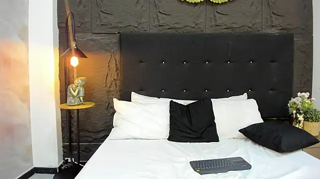 Živý XXX chat KattieTylor