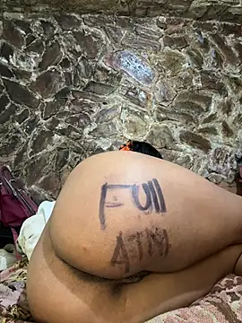 Rouse_Stuniing Chat XXX in diretta