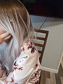 Czat XXX na żywo – ScarletsWeb