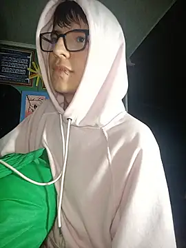 Онлайн чат XXX Milo_Wolff