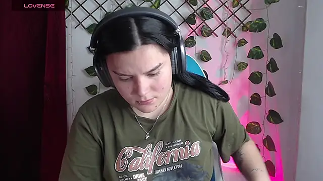 Nika_1_'s Live XXX Chat