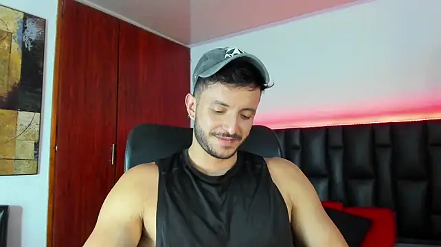 Chat +18 de Marcus_lafourt ao vivo