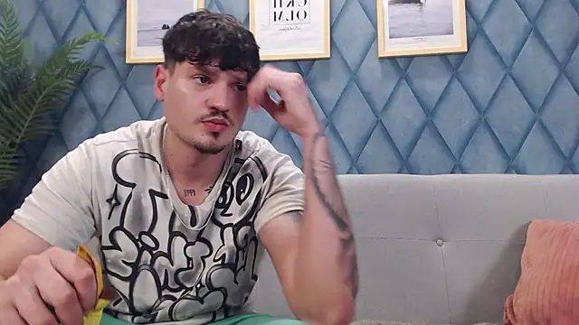 Živý XXX chat marioalessio