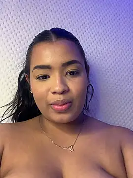 XXX chat uživo modela EbonyStars