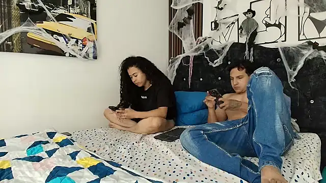 XXX chat uživo modela ema_abby