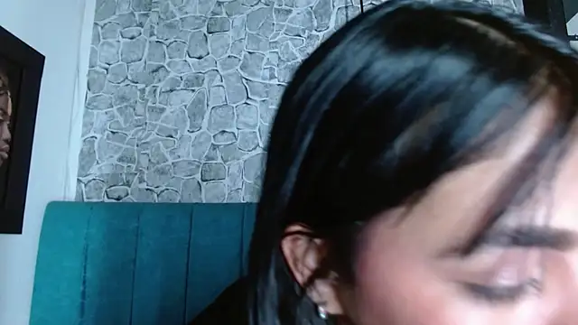 XXX chat uživo modela kihara_candy69