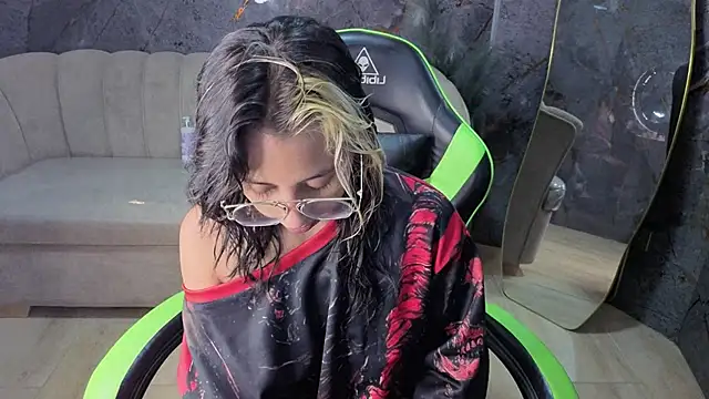 Živý XXX chat raven_stone_cn