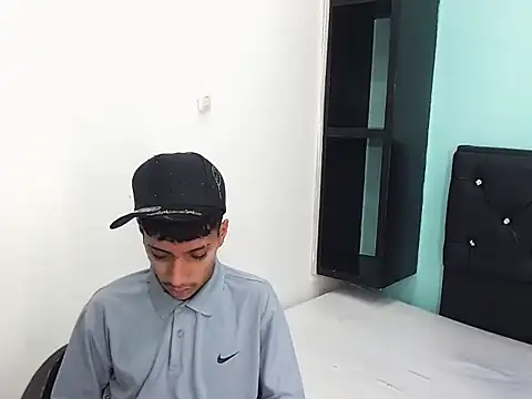 Онлайн чат XXX brayan__hot__