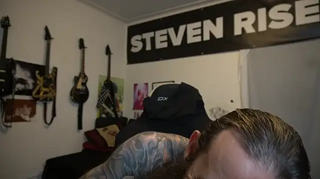 StevenRiseNYC 即時 XXX 聊天