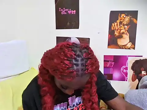 צ'אט XXX בשידור חי של Aria_ah