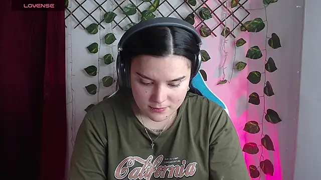 Nika_1_'s Live XXX Chat