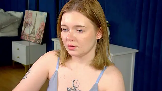 ElinaVale's Live XXX Chat