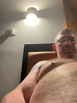 crb1234sc's Live XXX Chat