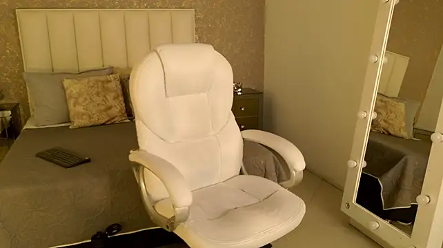 Chatroom XXX en direct de JordanMiller_