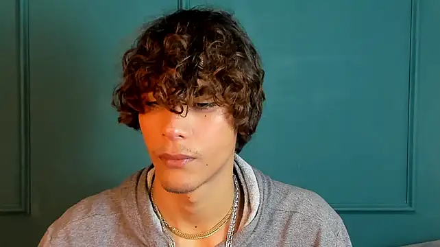derek_blake Adlı Modelin Canlı XXX Sohbeti