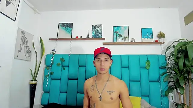 Boy_Leon_X Chat XXX in diretta
