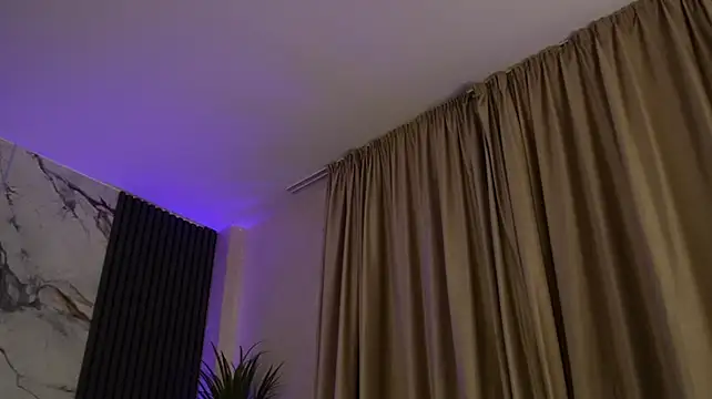 XXX chat uživo modela MiaVelvety