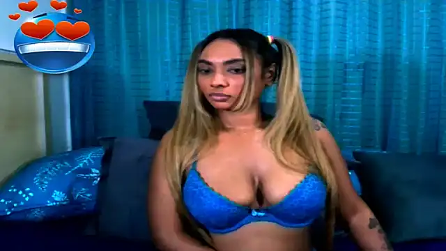 Chat +18 de sexyindianchic ao vivo