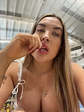 XXX chat uživo modela Alexa_seexy1