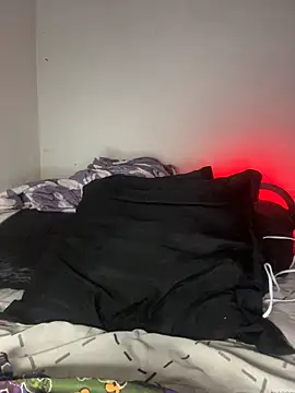 TylerPrecummer XXX чат на живо