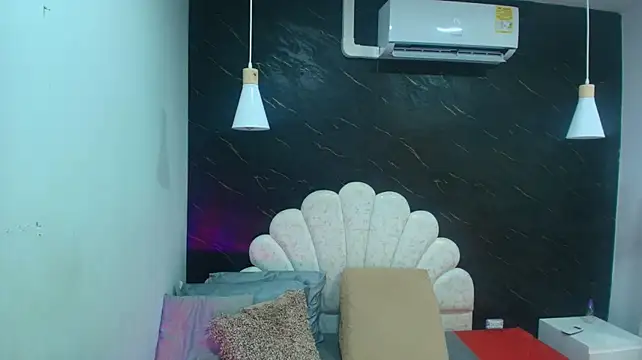 XXX chat uživo modela kissme_luna