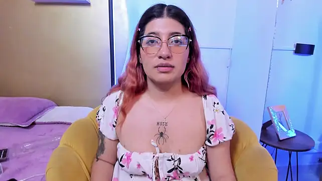 XXX chat uživo modela Annie_Rusel