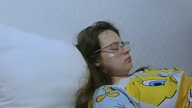 XXX chat uživo modela HellenMiyer1111