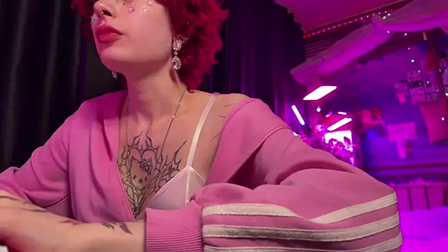 Ameli_Rouse Chat XXX in diretta