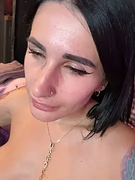 Živý XXX chat MissIvory95