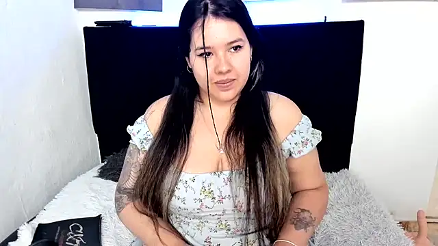 LinaBrowm Chat XXX live