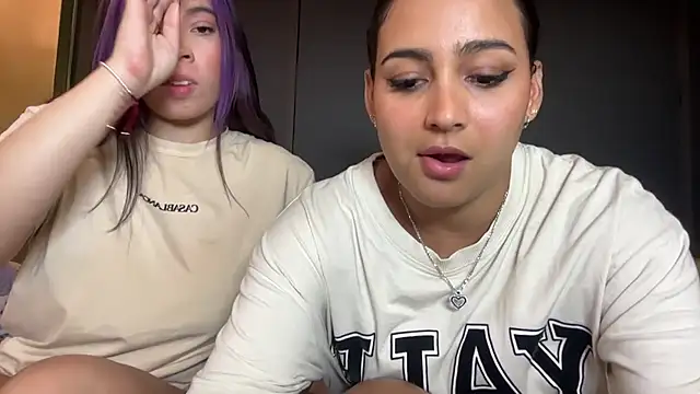 แชท XXX สดของ Ashlyrouxx