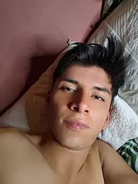 ZaneHoward live XXX chat