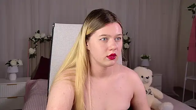 CelestineMauriac Adlı Modelin Canlı XXX Sohbeti