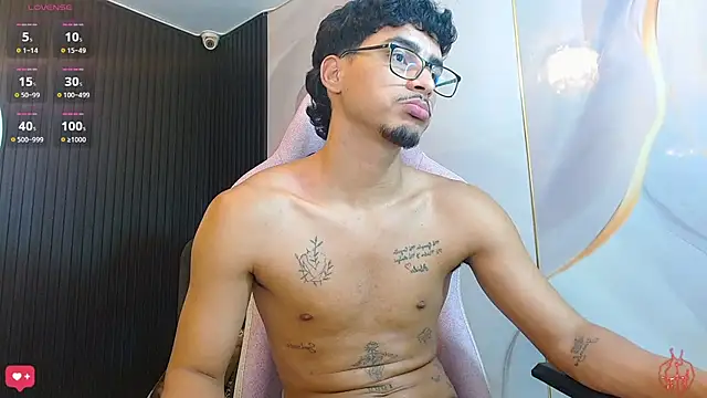 XXX chat uživo modela allens_joe