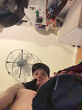 Czat XXX na żywo – Twist_N_Tease