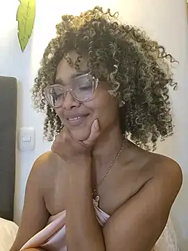 Chat +18 de BiiancaEstradaa ao vivo