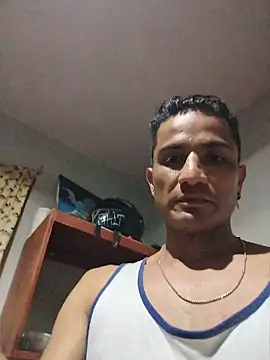 XXX chat uživo modela theMonsP